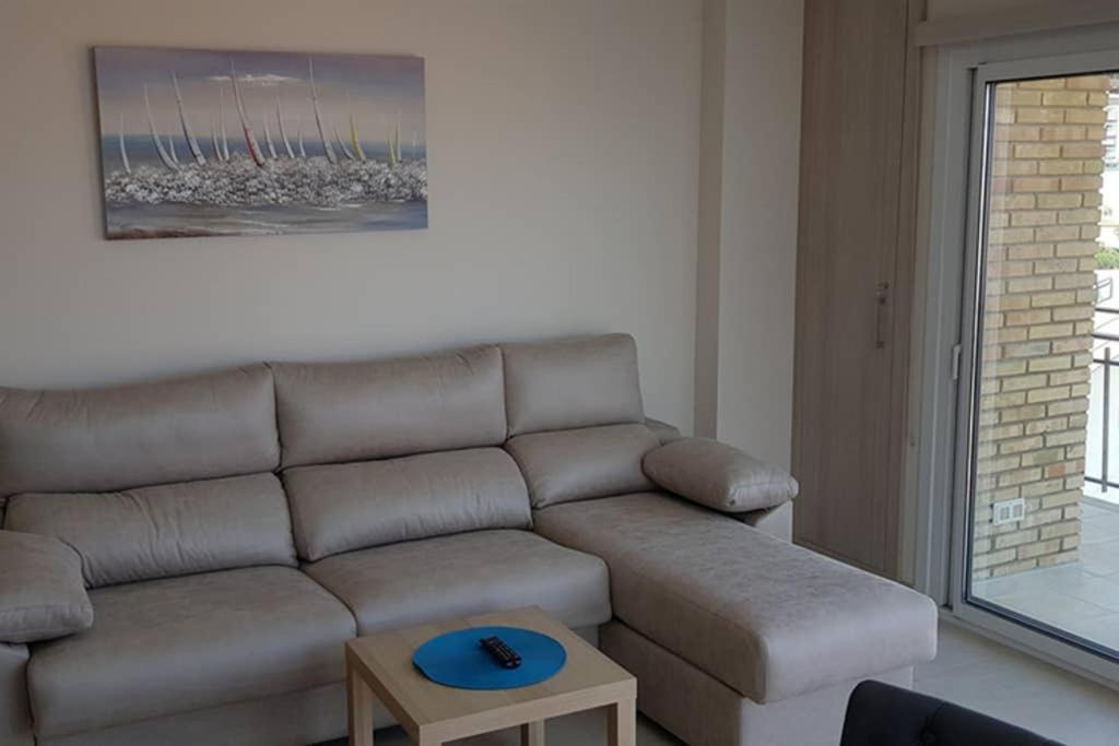 Apartamento Junto Al Mar En Puerto Marina Apartment Benalmadena Bagian luar foto